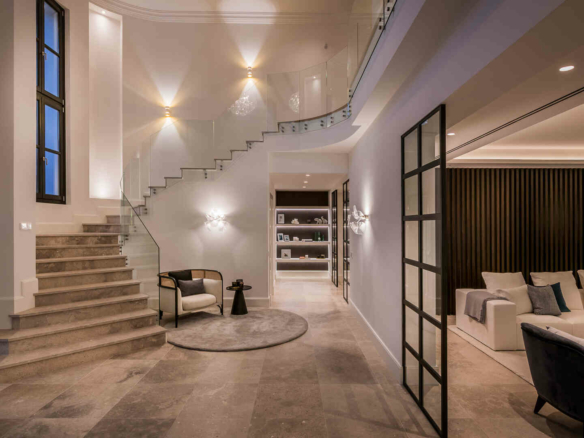 🏡 Villa for Sale in La Cerquilla, Nueva Andalucía