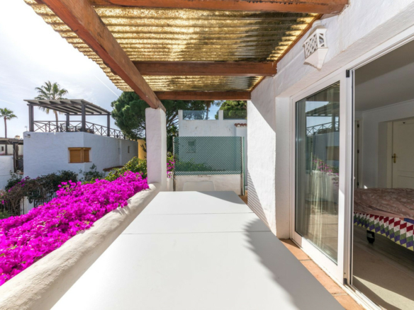 🏠 For Sale – Bargain Townhouse on the Golden Mile reduced to 500,000 euros! 🔥