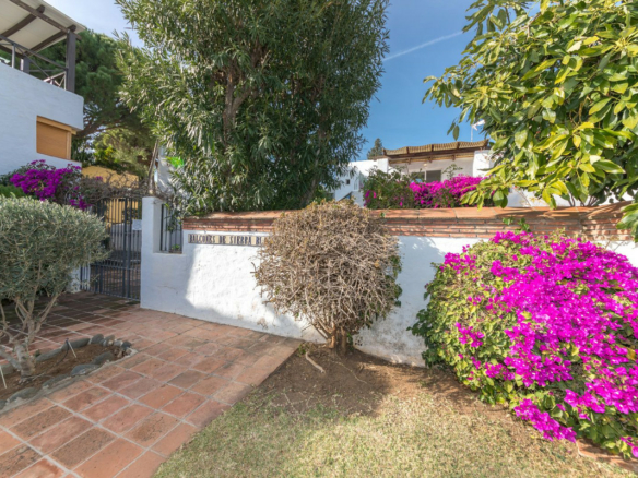 🏠 For Sale – Bargain Townhouse on the Golden Mile reduced to 500,000 euros! 🔥