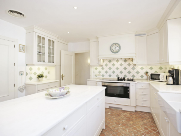 SOLD- Sierra Blanca (Marbella) 🏡 Classic Villa with Investment Potential! 🛠️