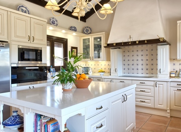 Stunning Luxury Villa in Marbella Club Golf Resort for sale ✨ Sea Views  – Gated