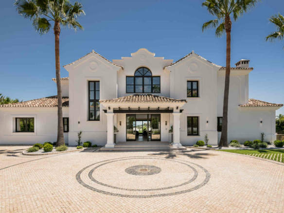 🏡 Villa for Sale in La Cerquilla, Nueva Andalucía