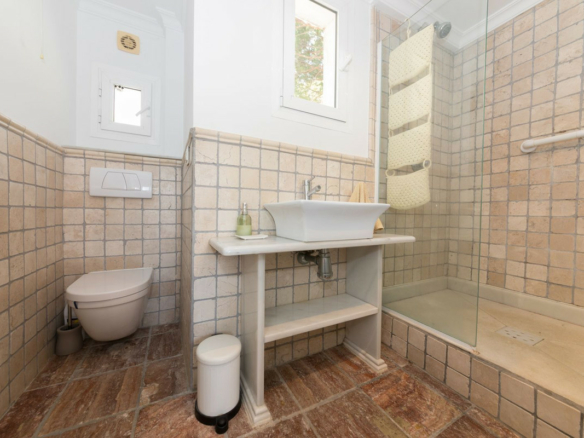 🏠 For Sale – Bargain Townhouse on the Golden Mile reduced to 500,000 euros! 🔥