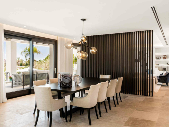 🏡 Villa for Sale in La Cerquilla, Nueva Andalucía