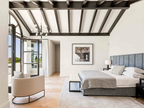 🏡 Villa for Sale in La Cerquilla, Nueva Andalucía