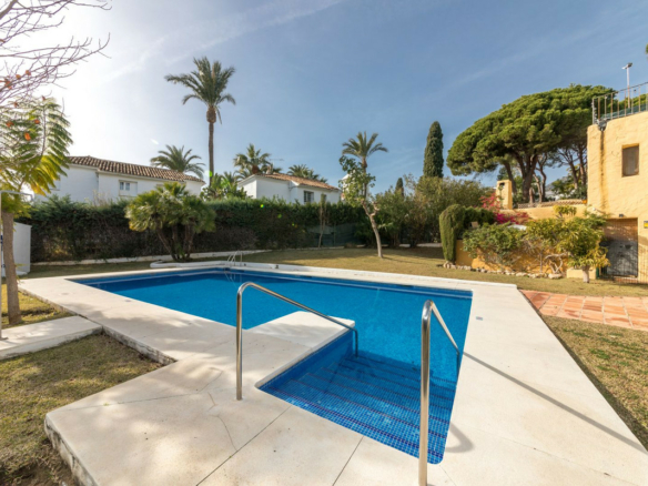 🏠 For Sale – Bargain Townhouse on the Golden Mile reduced to 500,000 euros! 🔥