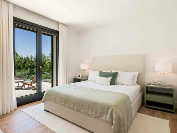 🏡 Villa for Sale in La Cerquilla, Nueva Andalucía