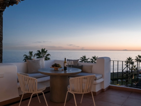 For sale 🏝️ ALCAZABA BEACH 🏝️ ✨  Penthouse –  Beachfront