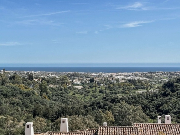 🌴 Development of a New Villa in Puerto de los Almendros, Benahavis