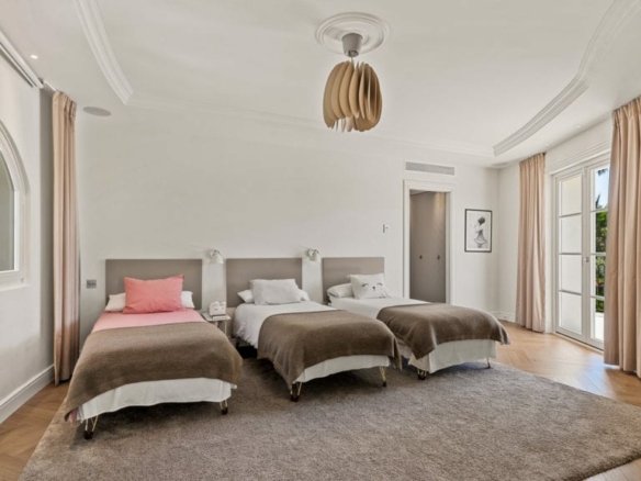 For Rent  – Villa La Perla 🏰, Charming Villa 🌴 in Nagueles , Andalucia 🌅, Golden mile , Marbella 🏖️