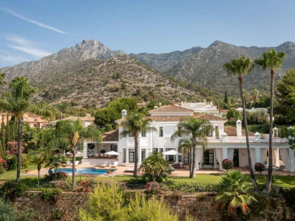 🌟 For Rent – Villa Sierra Blanca, Marbella, Andalucia    (Max 12 Guests)