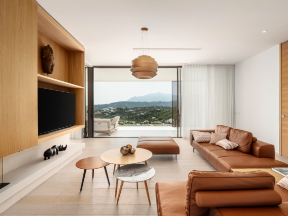 FOR SALE – MODERN LUXURY VILLA – PANORAMIC VIEWS – MARBELLA CLUB GOLF RESORT, BENAHAVIS 🏌️‍♂️🌅