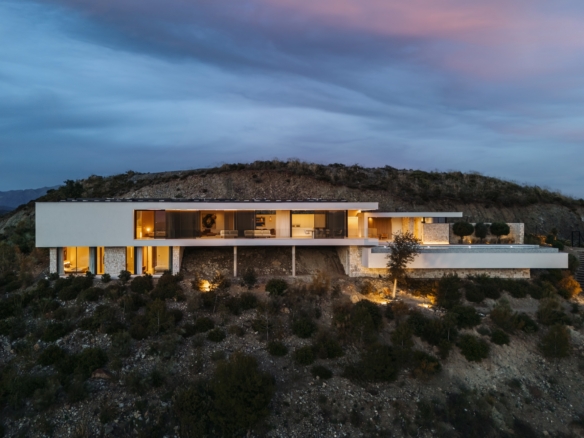 FOR SALE – MODERN LUXURY VILLA – PANORAMIC VIEWS – MARBELLA CLUB GOLF RESORT, BENAHAVIS 🏌️‍♂️🌅