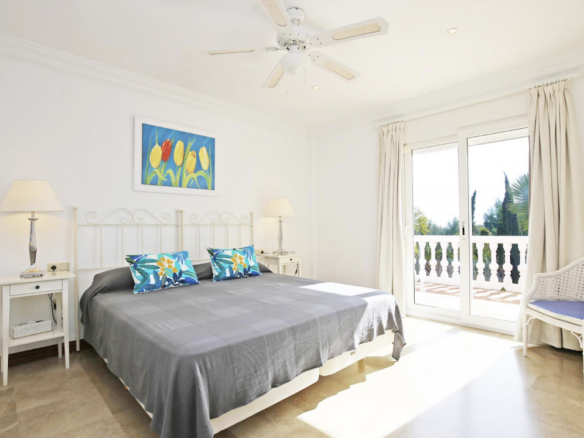 SOLD- Sierra Blanca (Marbella) 🏡 Classic Villa with Investment Potential! 🛠️