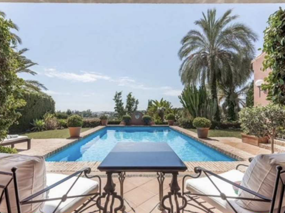 For sale -🏡 Spectacular Villa for Sale in Nueva Andalucia
