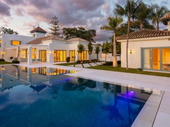 Luxury Dream Villa – For Rent – Gated community – Nueva Andalucia (Marbella)  – Max 14 Guests
