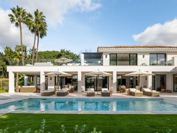 🌴 Luxury Villa for Rent  🏡 Nueva Andalucia, Marbella (Max 10 Guests)