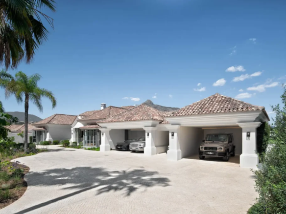 🏡 Luxury Villa Rental in Nueva Andalucía, Marbella (Max. 14 guests)