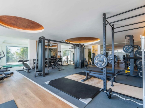 🏡 Luxury Villa Rental in Nueva Andalucía, Marbella (Max. 14 guests)