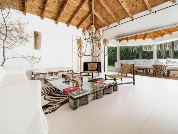 Nueva Andalucia 🏡 Beautiful Modern Villa in Gated Community for Rent! 
