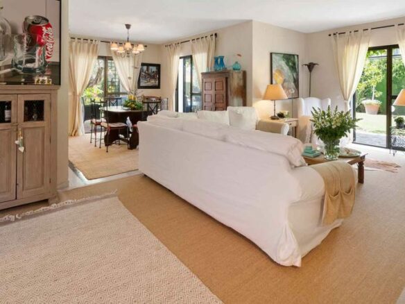 🏡 For Sale: Nueva Andalucia –  Villa in Gated Community 🏡