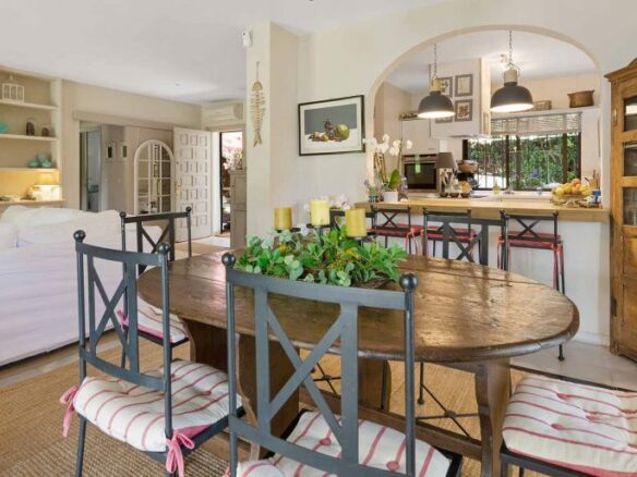 🏡 For Sale: Nueva Andalucia –  Villa in Gated Community 🏡
