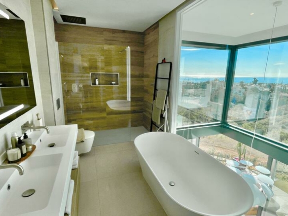 🏡 Brand new villa with breathtaking sea views in Rio Real Golf