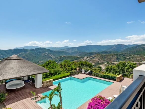 For Sale: Modern Villa – 1st Line Golf in La Zagaleta ⛳🏡