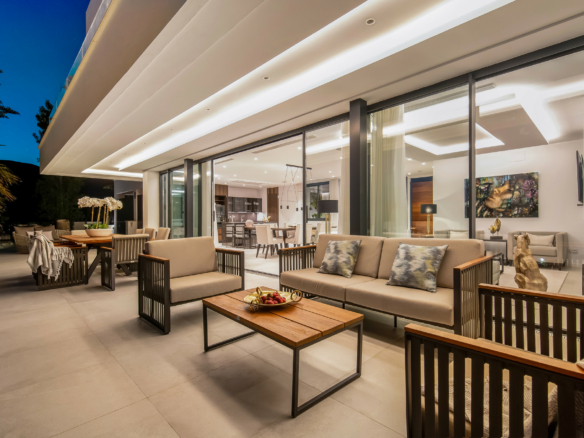 For short-term rent in Nueva Andalucía- Turnkey Modern villa -Sea views