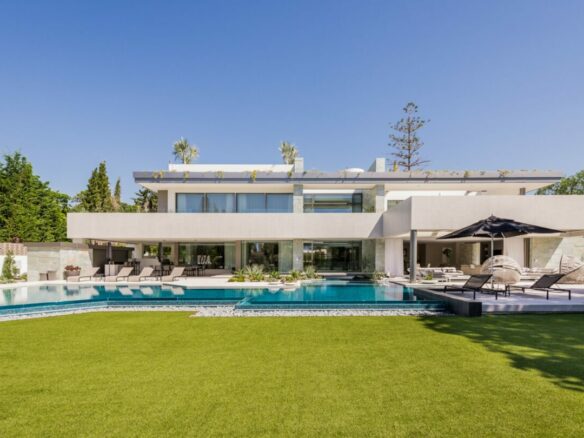 Marbella’s Finest Mansion for rent: Casa Savannah 🌟