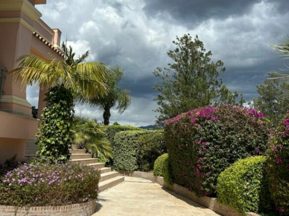 🏠 Benahavis Luxury Mansion for Sale and Rent 🌟🌊 Fantastic Sea & Golf Views 🏌️‍♂️