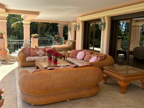 🏠 Benahavis Luxury Mansion for Sale and Rent 🌟🌊 Fantastic Sea & Golf Views 🏌️‍♂️