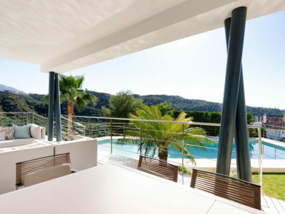 For Sale 🏡 MODERN VILLA IN LOMAS DE LA QUINTA, BENAHAVIS 🌴