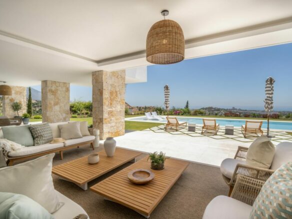 🏡✨ UNIQUE LUXURY VILLA WITH UNPARALLELED VIEWS IN EL HERROJO 🌴🌊