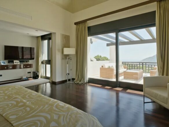 For Sale: Modern Villa – 1st Line Golf in La Zagaleta ⛳🏡