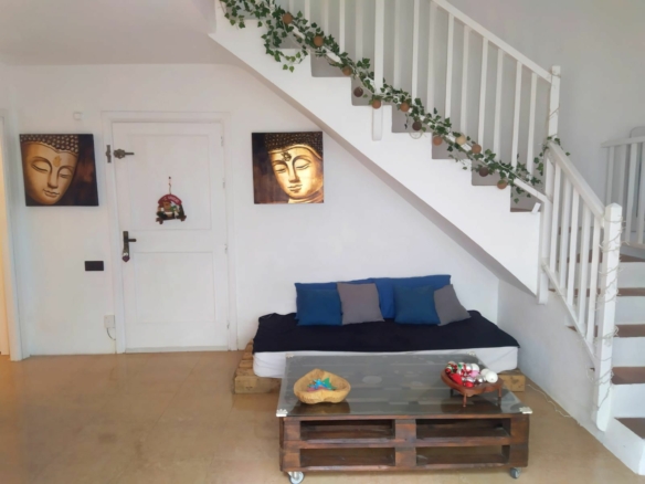 Bargain – New Golden Mile  🏠 3 Bedrooms Townhouse for Sale