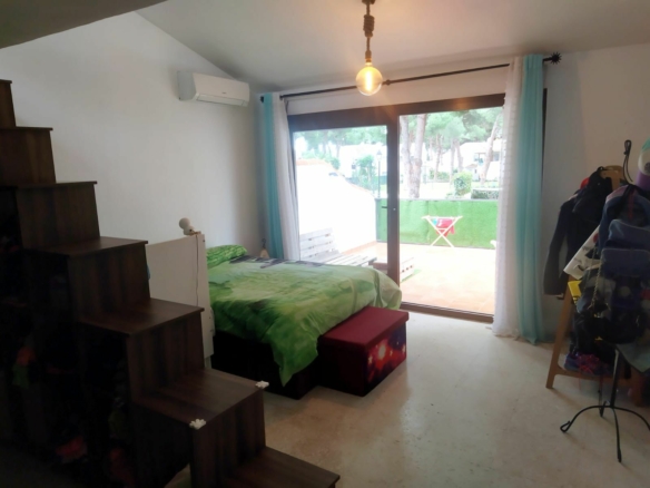 Bargain – New Golden Mile  🏠 3 Bedrooms Townhouse for Sale