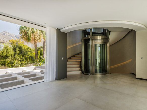 Marbella’s Finest Mansion for rent: Casa Savannah 🌟