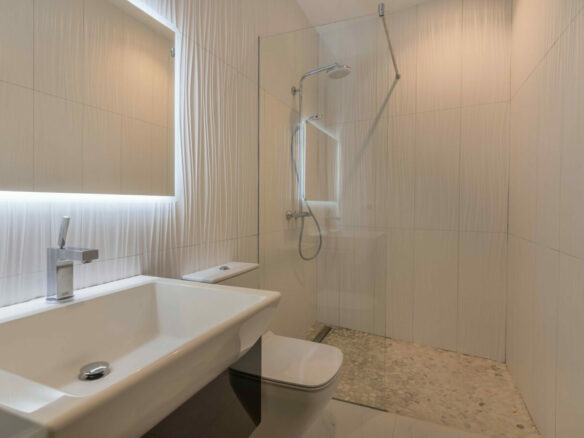 La Quinta : 🏡 Rent Stunning 6-Bed Modern Villa in Gated Community 🌟