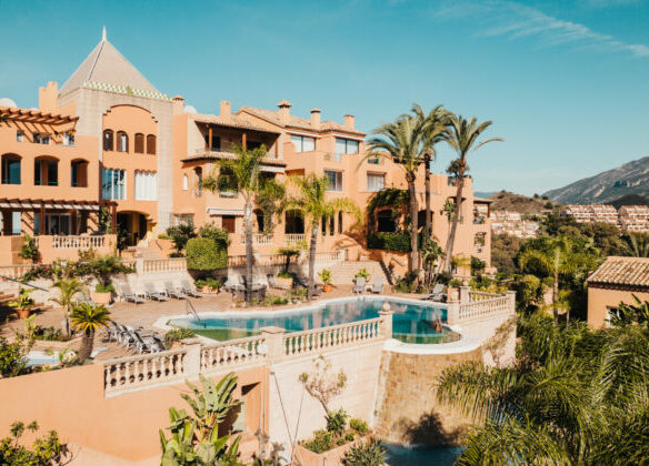 Los Belvederes 🏙️ 3B Penthouse for Sale in Nueva Andalucia, Marbella 🌅