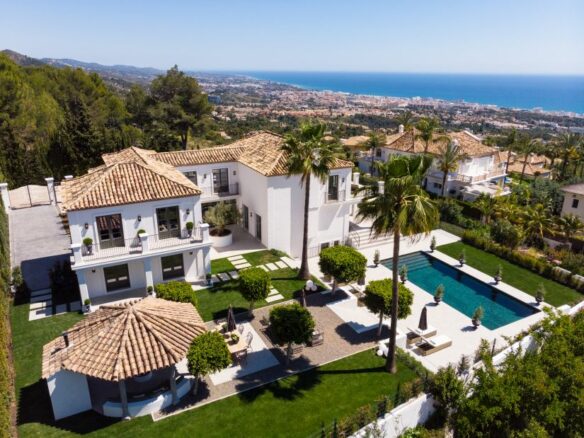 SOLD🏡  exceptional 6-bed Sea View villa in Sierra Blanca, Marbella!