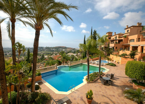 Los Belvederes 🏙️ 3B Penthouse for Sale in Nueva Andalucia, Marbella 🌅