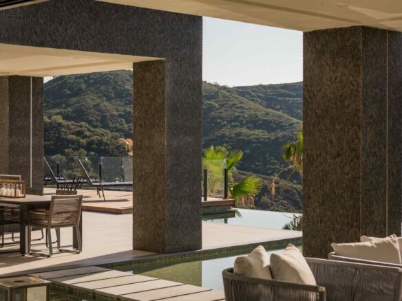 La Quinta : 🏡 Rent Stunning 6-Bed Modern Villa in Gated Community 🌟