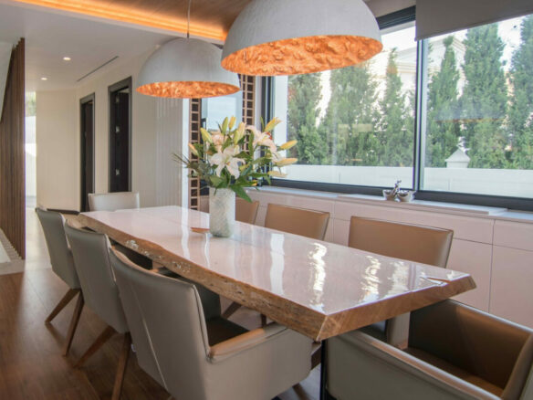 La Quinta : 🏡 Rent Stunning 6-Bed Modern Villa in Gated Community 🌟