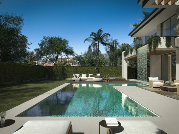 🌟 Impressive Beachside Villa with Panoramic Views in San Pedro de Alcántara 🌟
