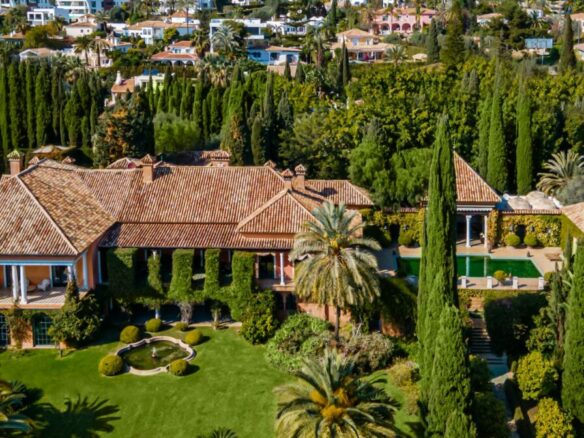 For Rent –  Moorish Palatial Mansion – Park like Gardens