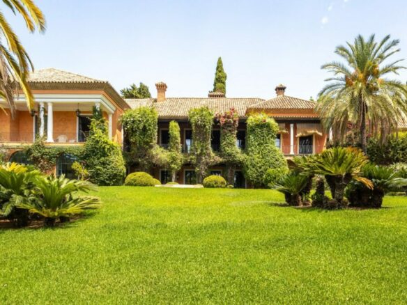 For Rent –  Moorish Palatial Mansion – Park like Gardens