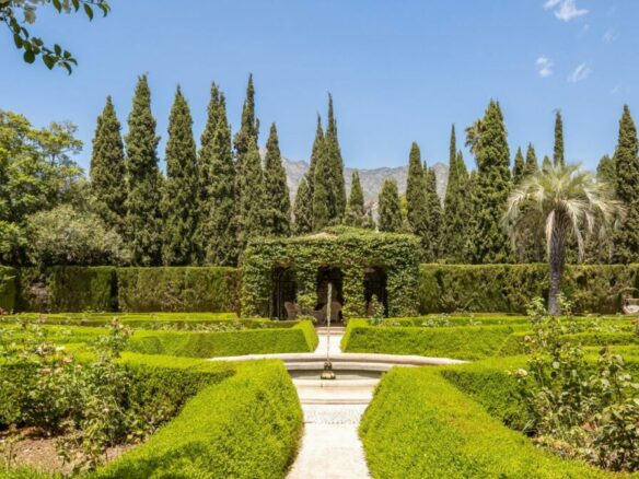 For Rent –  Moorish Palatial Mansion – Park like Gardens