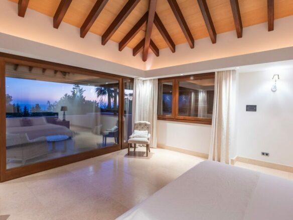 Rent 🏠 Villa El Mirador  Cascada de Camoján – Marbella – Spain