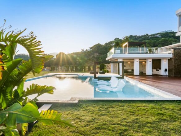 For Rent 🏡 Stunning Villa in Marbella Golf Club Resort, Benahavís.🏡 🌟 Sea Views – Gated